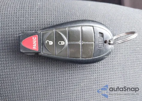 2011 Dodge Durango Express z USA, uszkodzony, nr VIN 1D4RE2GG7BC677171